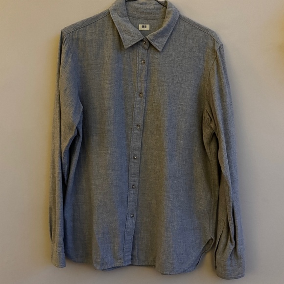 UNIQLO Grey Flannel Button Up - Picture 3 of 8